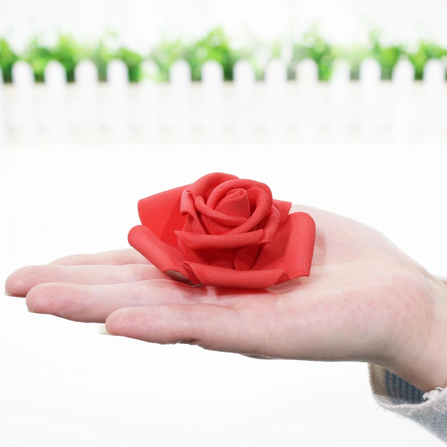100 Pcs 3 Inch Artificial Flowers Bulk 5 in 1 Set Faux Foam Fake Rose Head Wedding Decoration Bridal Shower Centerpiece Arrangement Wall Table Decor DIY Craft (4 Shades of Red Ivory)