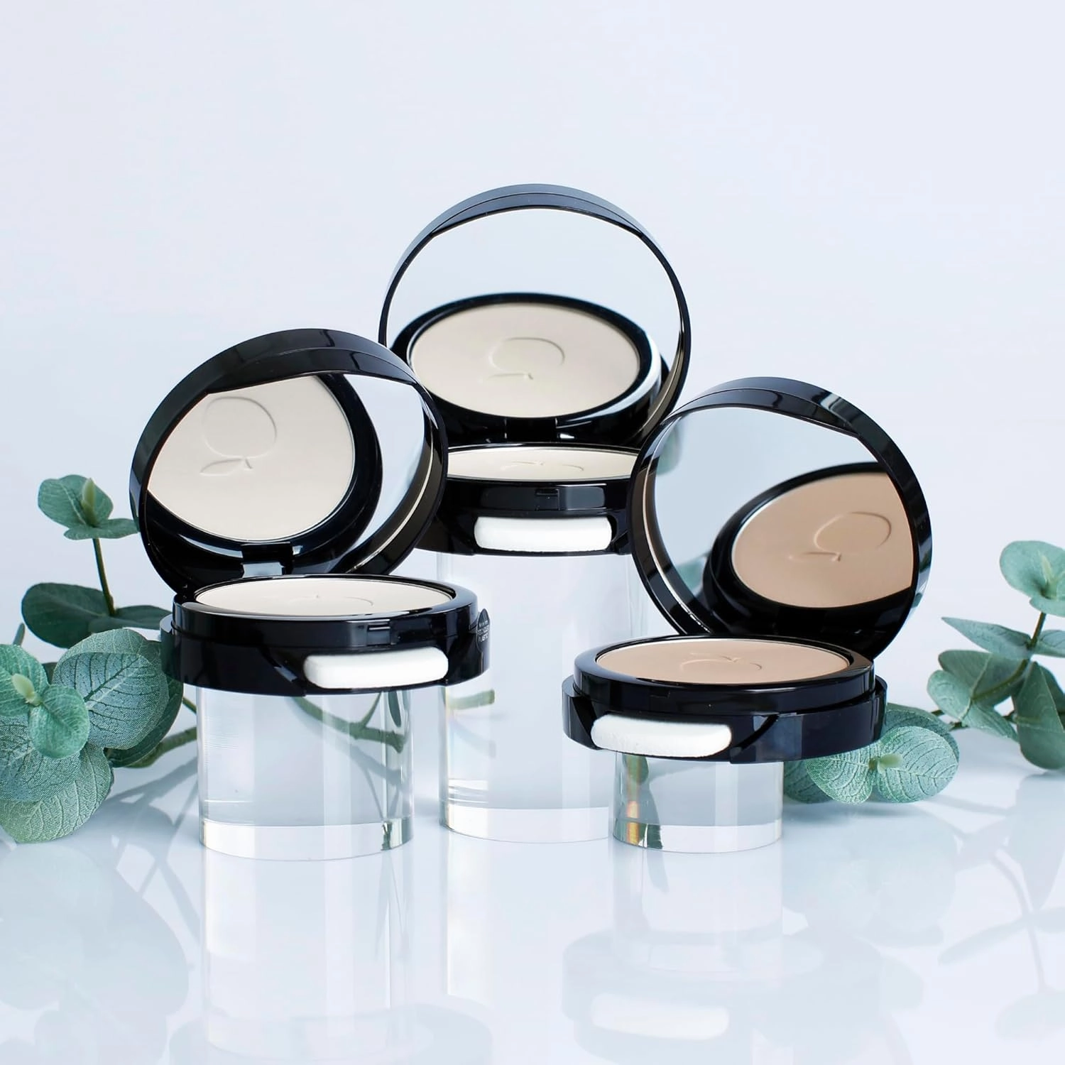 2-In-1 Pressed Powder And Foundation - Multi-functioning Powder With A Perfecting Matte Finish - Easily Blendable And Buildable, Vegan Formula - Skargard Light-Medium - 0.27 Oz