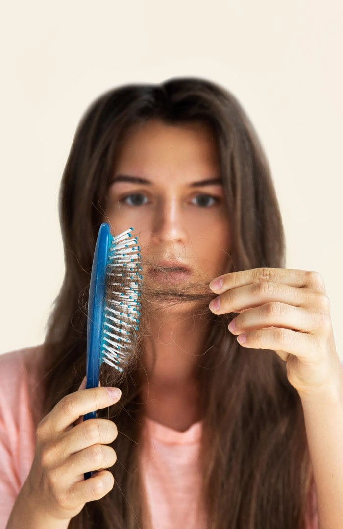 <strong>Crushed Tri-Leaf Rosemary Summer Hair Oil</strong> <br><i>Absolute Hairfall Control</i>