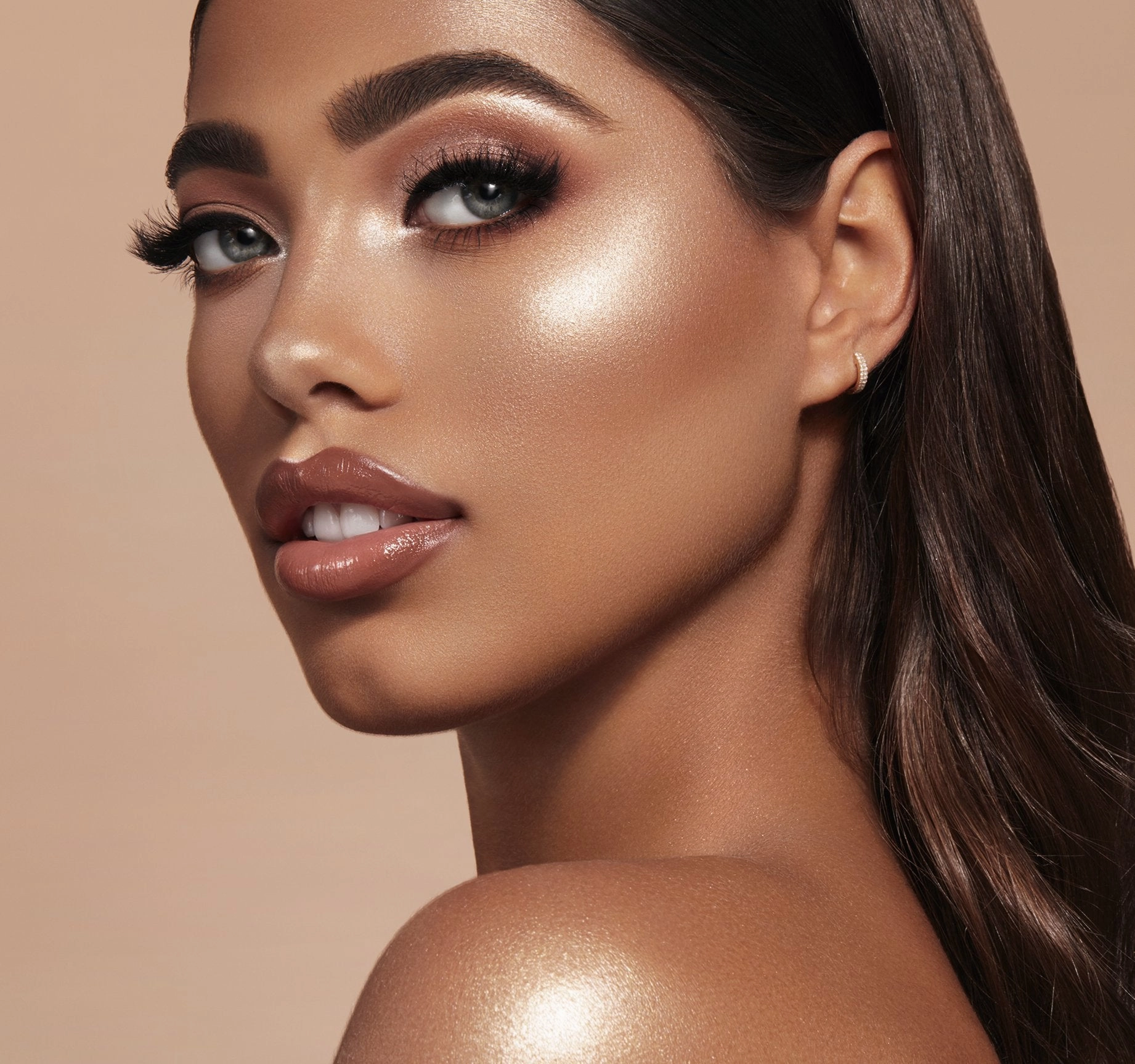 BEAMING LIGHT LOOSE HIGHLIGHTER - BOMB
