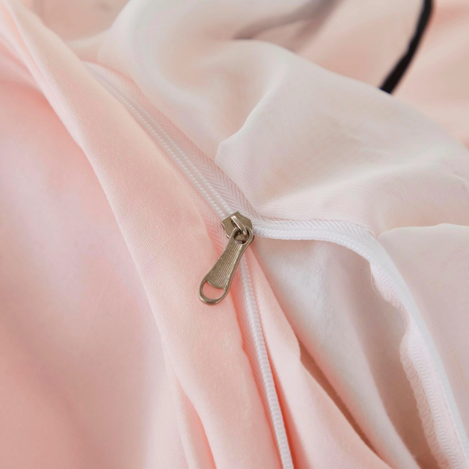 Duvet Cover Set Ruffle Lace Beddding Set with Bowtie 3 Pieces Comforter Cover Set with Zipper Closure, Girl Bedding French Country with 2 Pillowcase - Light Pink, Full