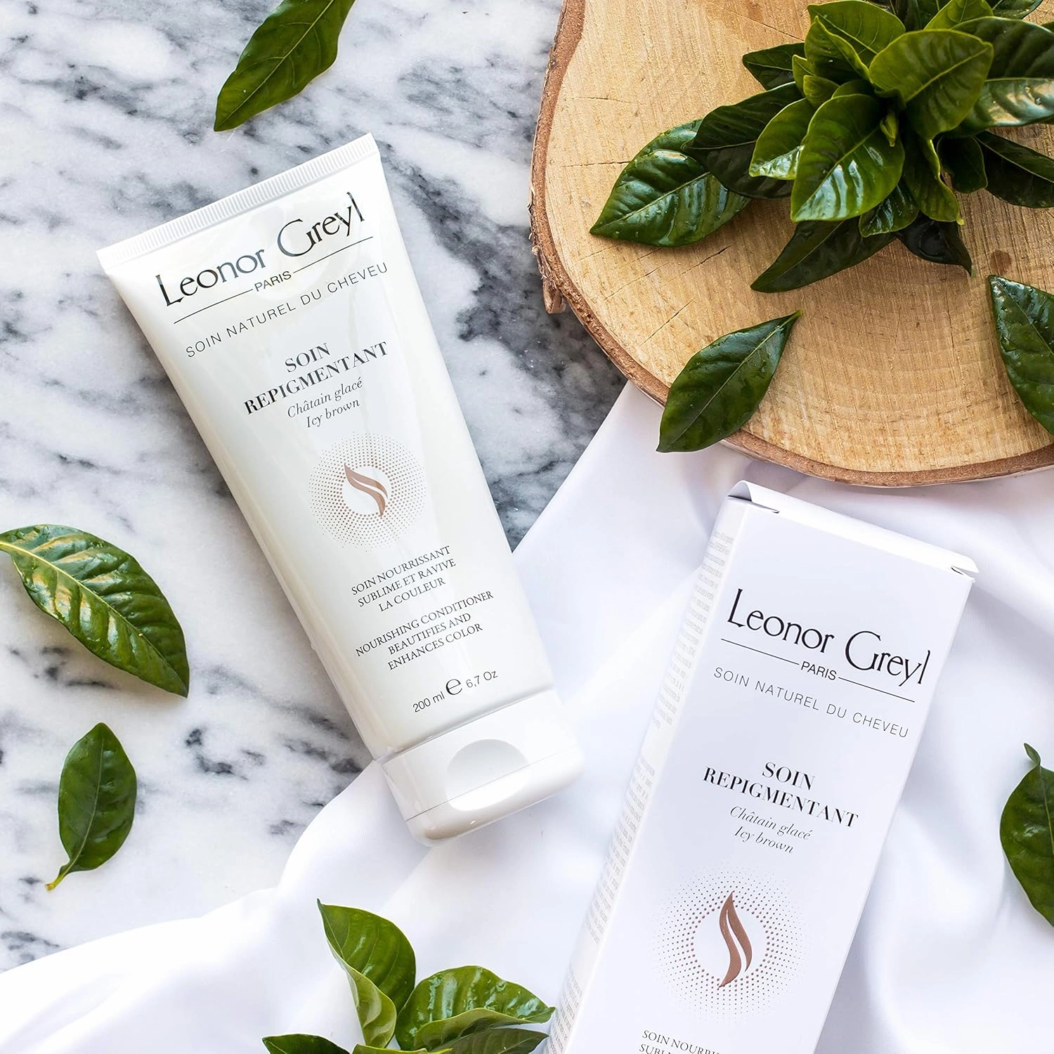 Leonor Greyl Paris Soin Repigmentant Color-Enhancing and Nourishing Conditioner