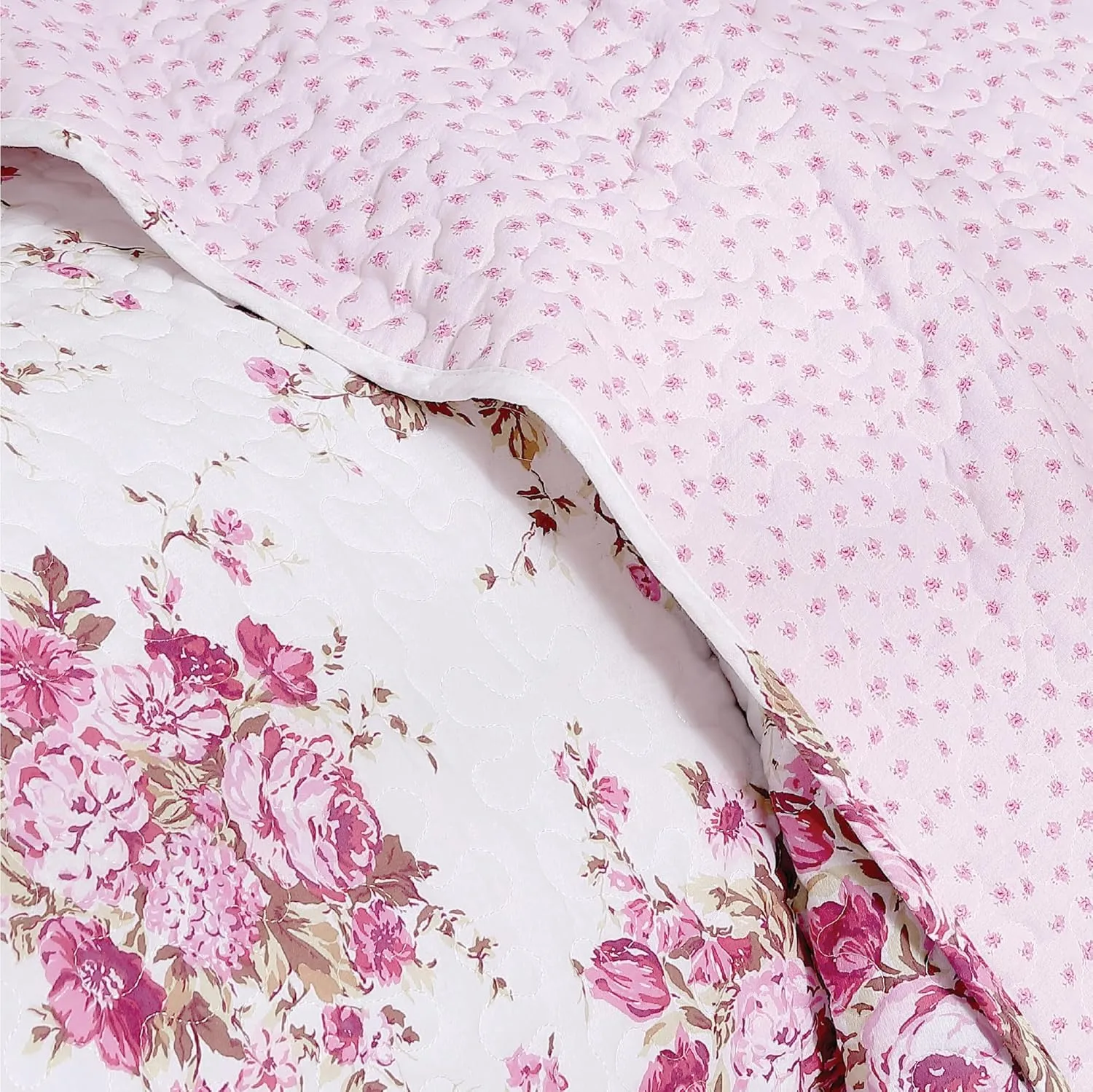 Shabby Chic® - Queen Quilt Set, Reversible Cotton Bedding with Matching Shams, Elegant Floral Home Decor for All Seasons (Abby Pink, Full/Queen)