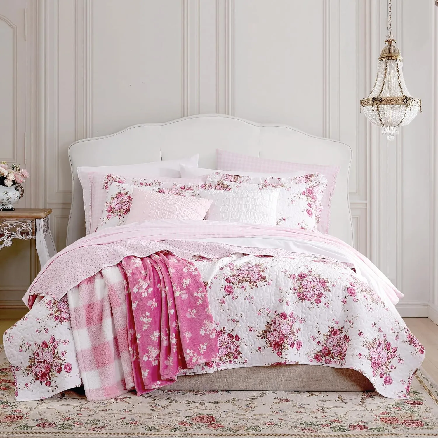 Shabby Chic® - Queen Quilt Set, Reversible Cotton Bedding with Matching Shams, Elegant Floral Home Decor for All Seasons (Abby Pink, Full/Queen)