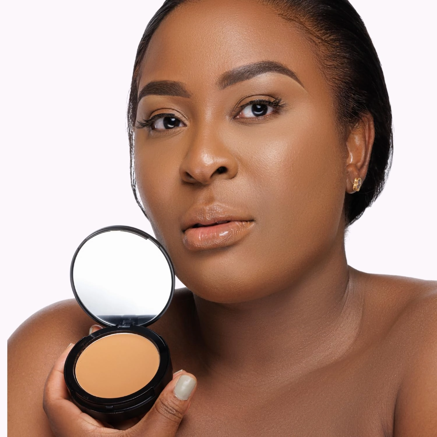 soft matte powder (K-40. Light with warm golden undertone)