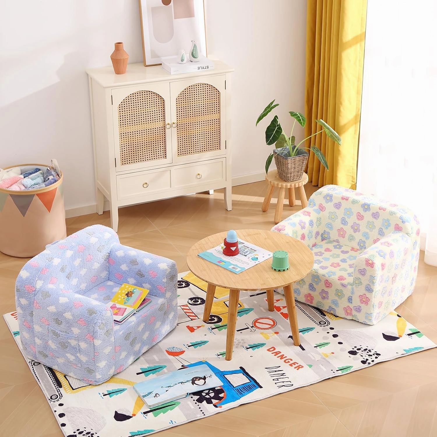 Tiita Kids Sofa, Chirldren Couch with Carrying Handle & Side Pockets, Kids Foam Chair, Toddler Armrest Chair,Kids Read Sofa for Girl Or Boy, Flower