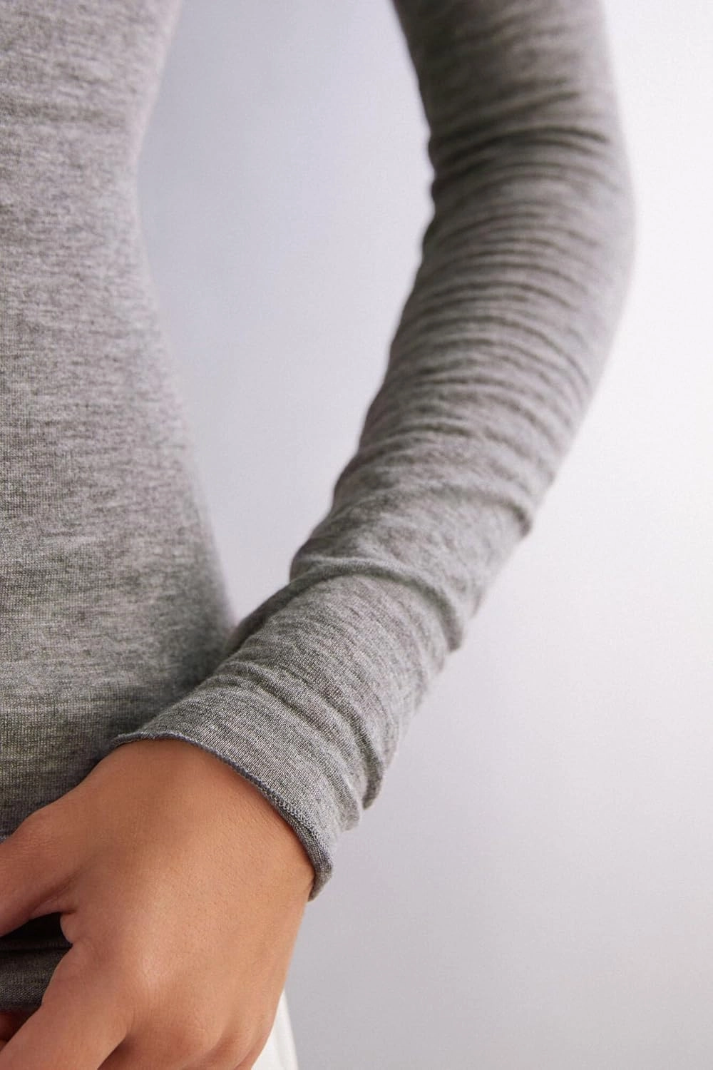 Woman's Modal Cashmere Ultralight High-Neck Top