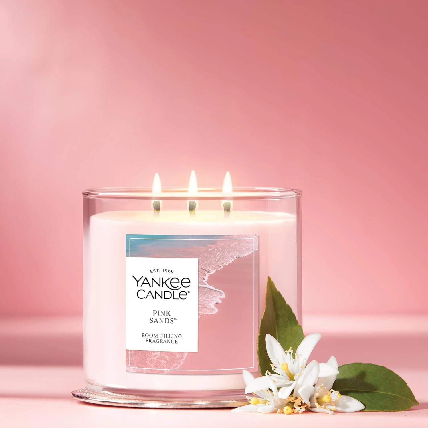 Yankee Candle 3 Wick Candle Jar, Scented Candle with up to 40 Hours of Burn Time, Soy Wax Blend for Consistent Long Lasting Scent from First to Last Burn, Pink Sands